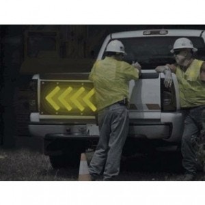 HiVis-Supply-Night-Time-Workers-By-Truck-In-HiVis-Safety-Vests